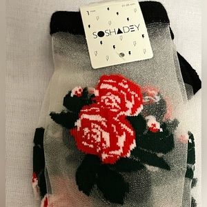 SOSHADEY NWT KNEE HIGH SHEER WITH ROSE DESIGN ON EACH SOCK